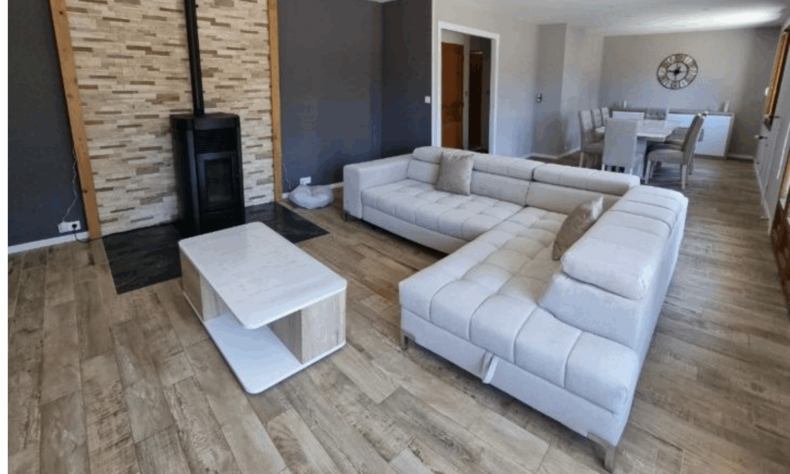 COLUMBIA – Image 9